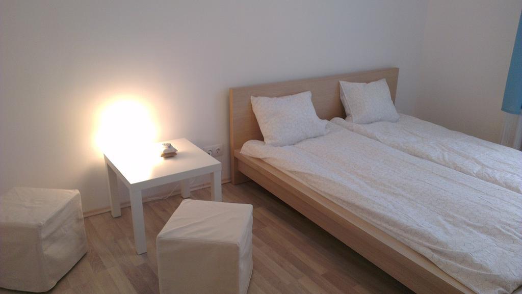 Apartman 4 *